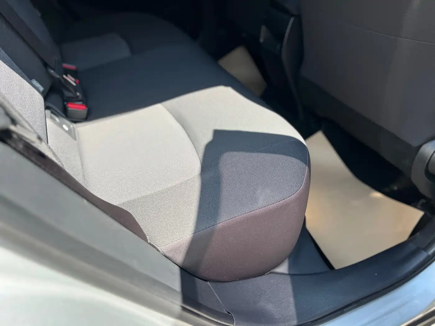 Toyota Frontlander 2022 2.0L CVT Elite фото 26