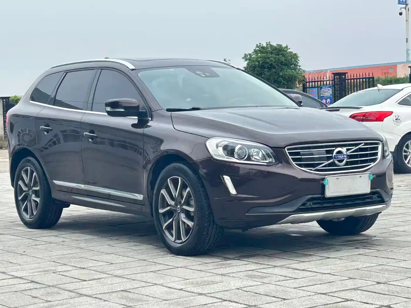 Фото 3 - Volvo XC60