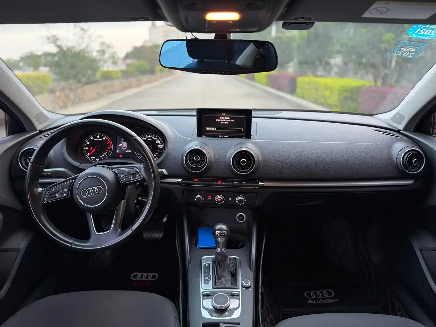 Audi A3 2018 30th Anniversary Limousine 35 TFSI Progressive фото 8