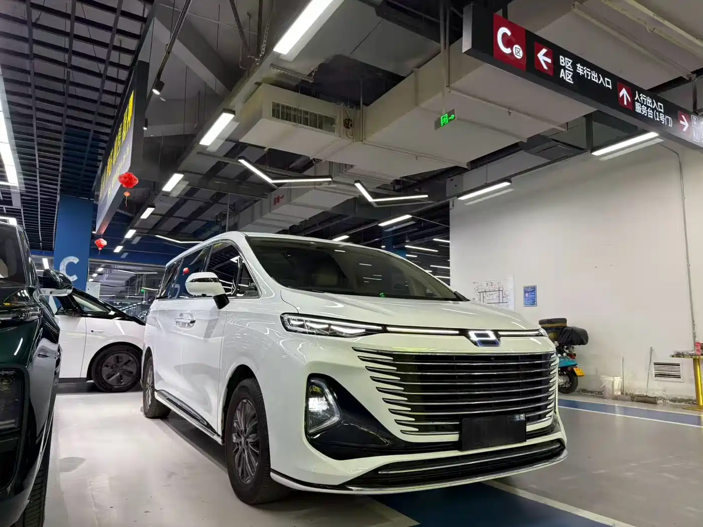 Besturn M9 2024 2023 2.0T Exclusive