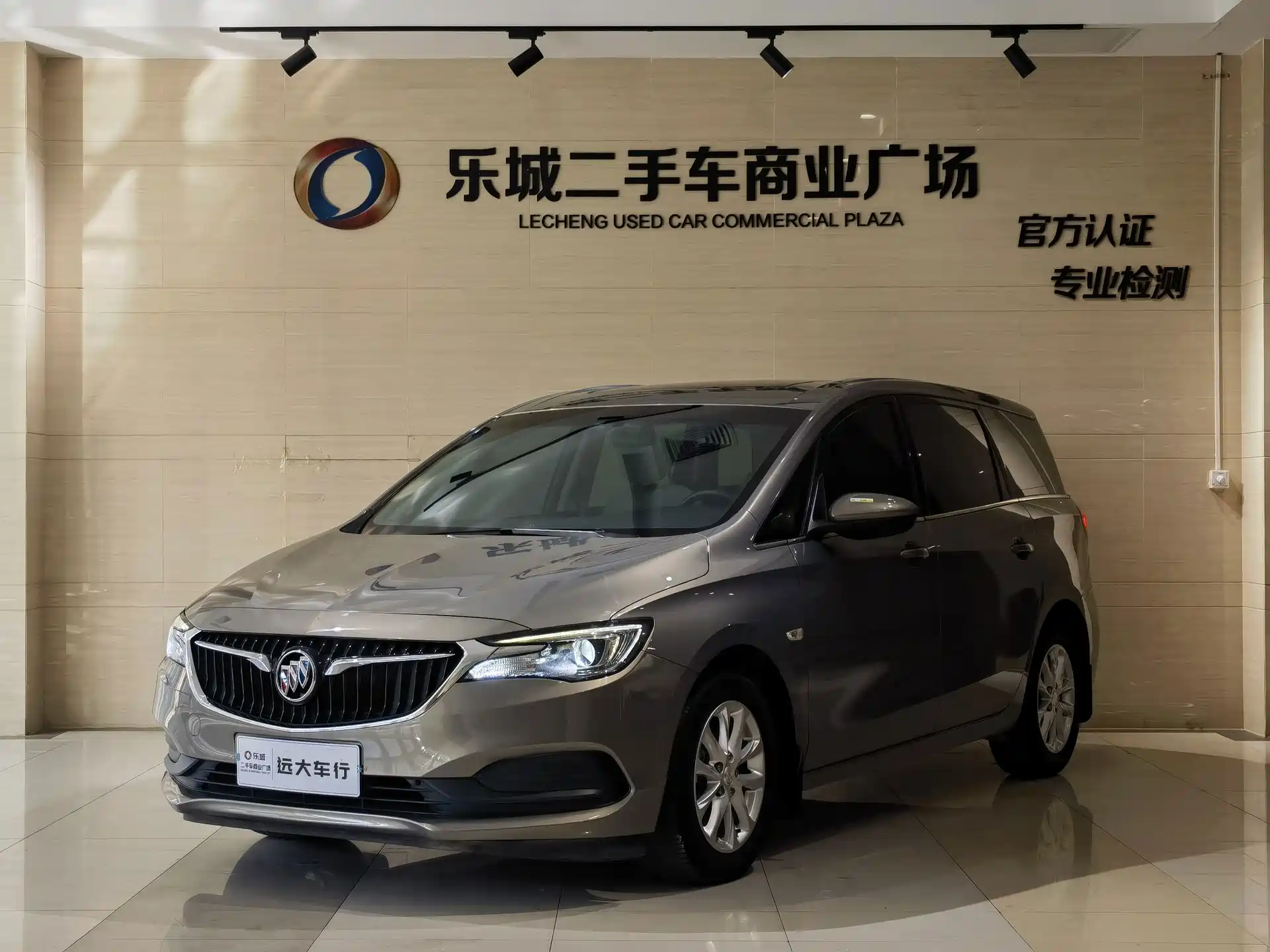 Фото 1 - Buick GL6