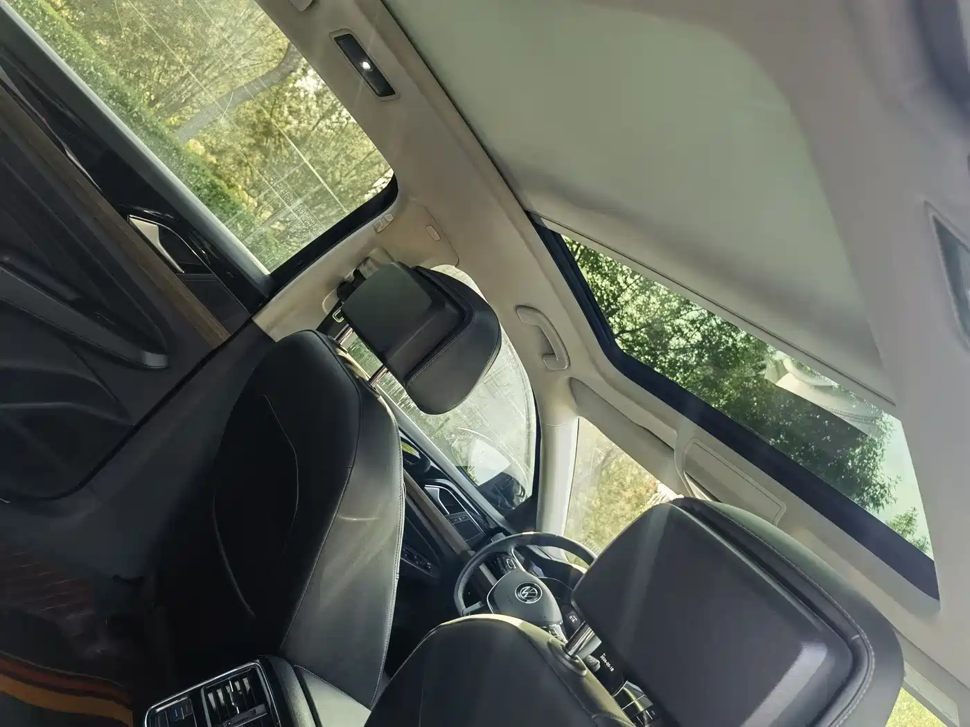Volkswagen Passat 2020 Facelift 330TSI Luxury China VI фото 10