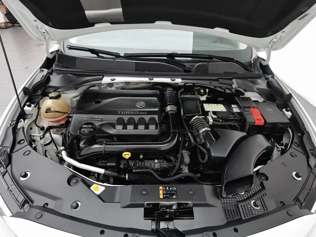 Фото 6 - Buick Verano