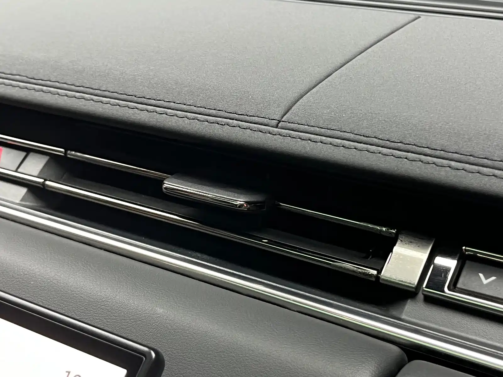 Photo 20 - Land Rover Range Rover Sport