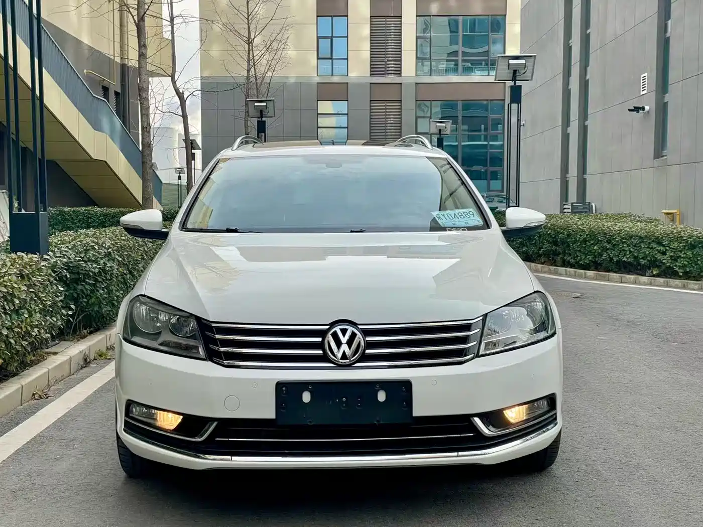 Volkswagen Magotan (Import) 2012 Wagon 2.0TSI Comfort фото 2