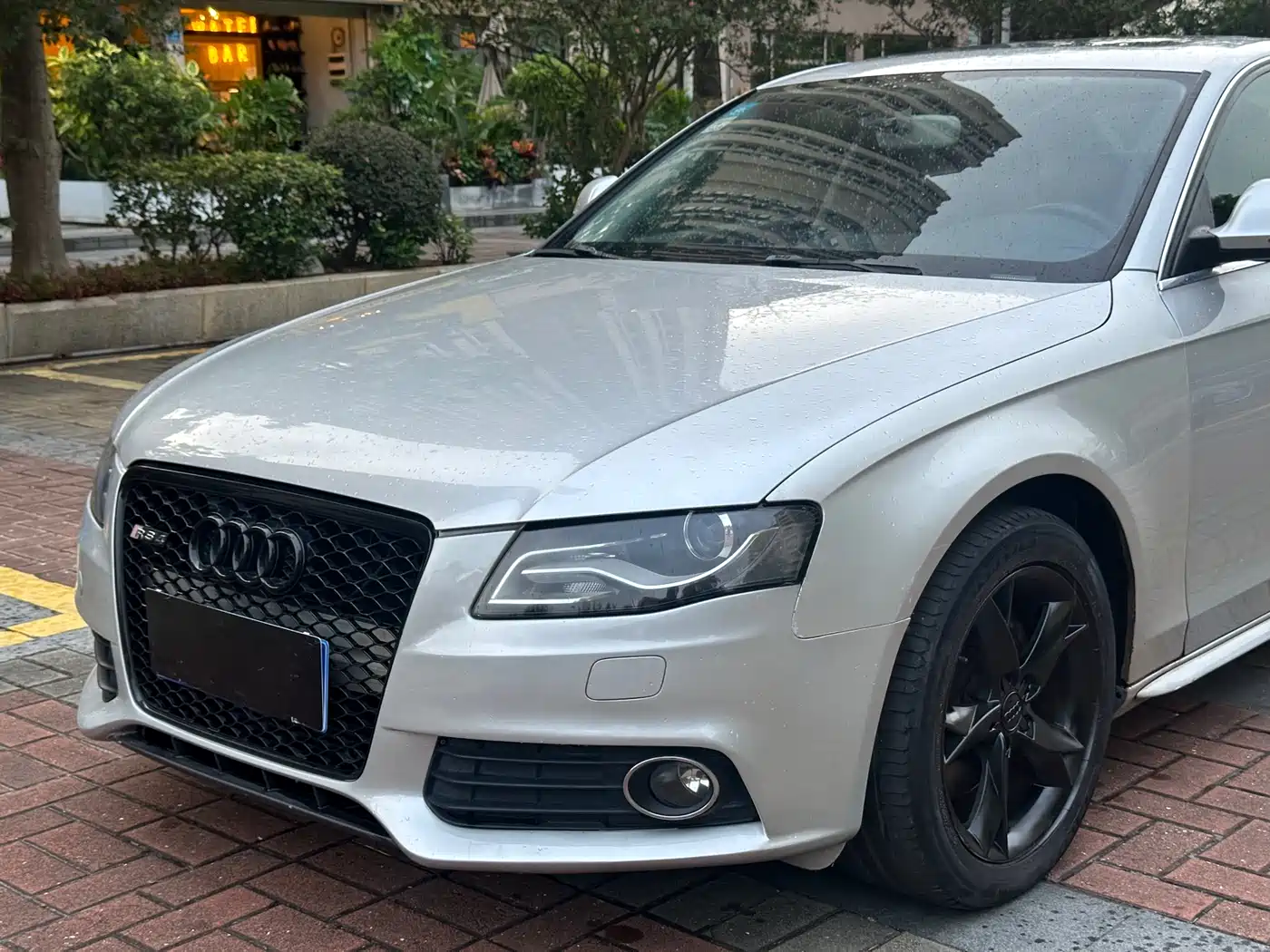 Audi A4L 2010 2.0 TFSI Comfort фото 5