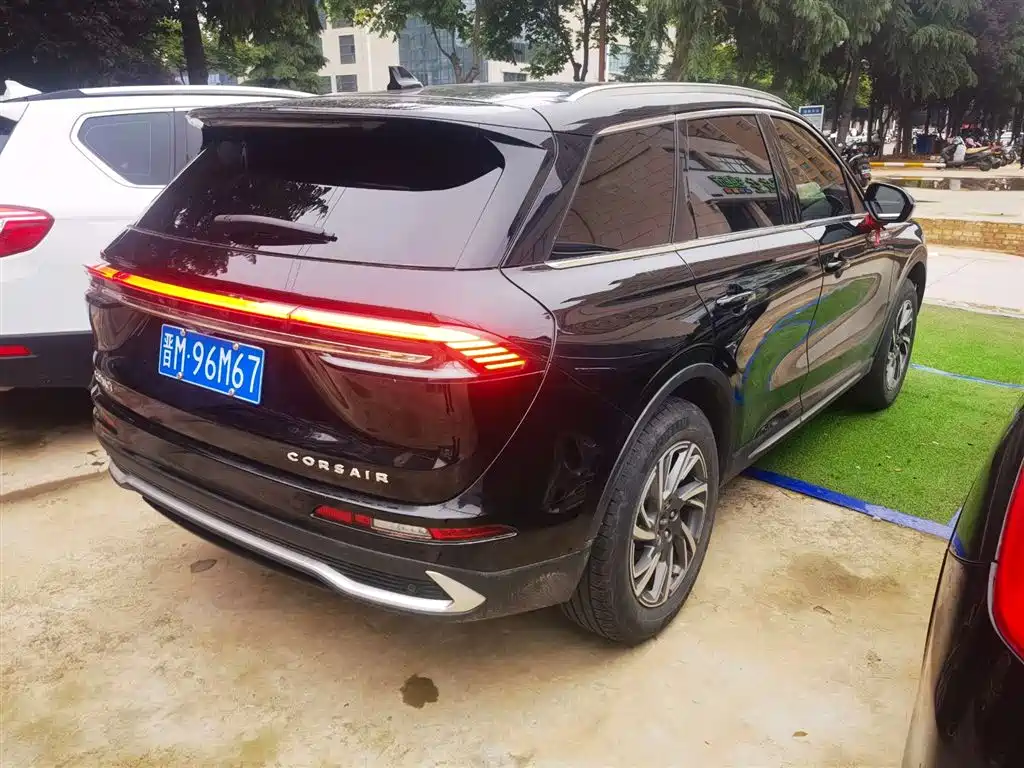 LINCOLN ADVENTURER