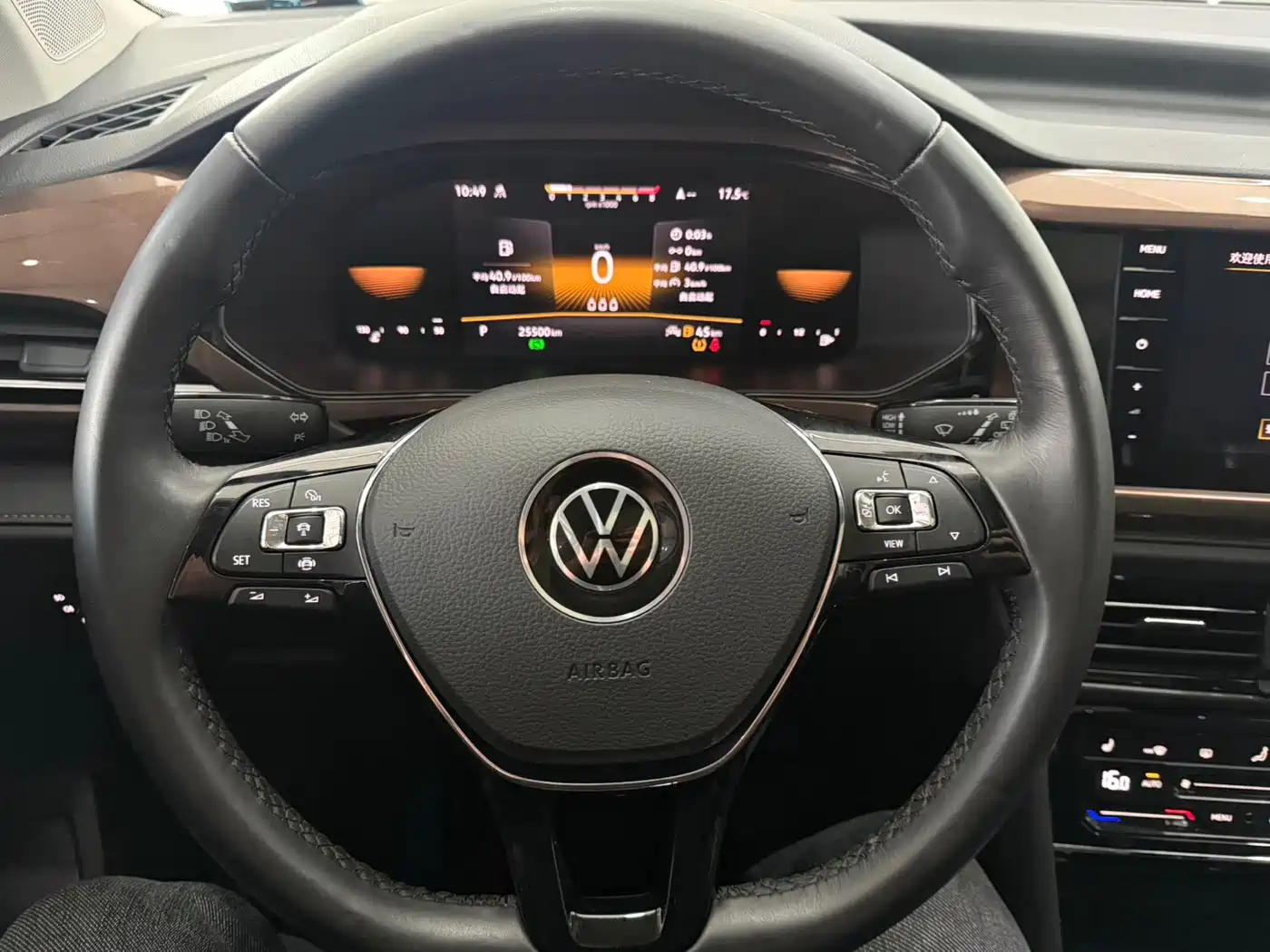 Volkswagen Tharu 2022 280TSI FWD Luxury Edition фото 9