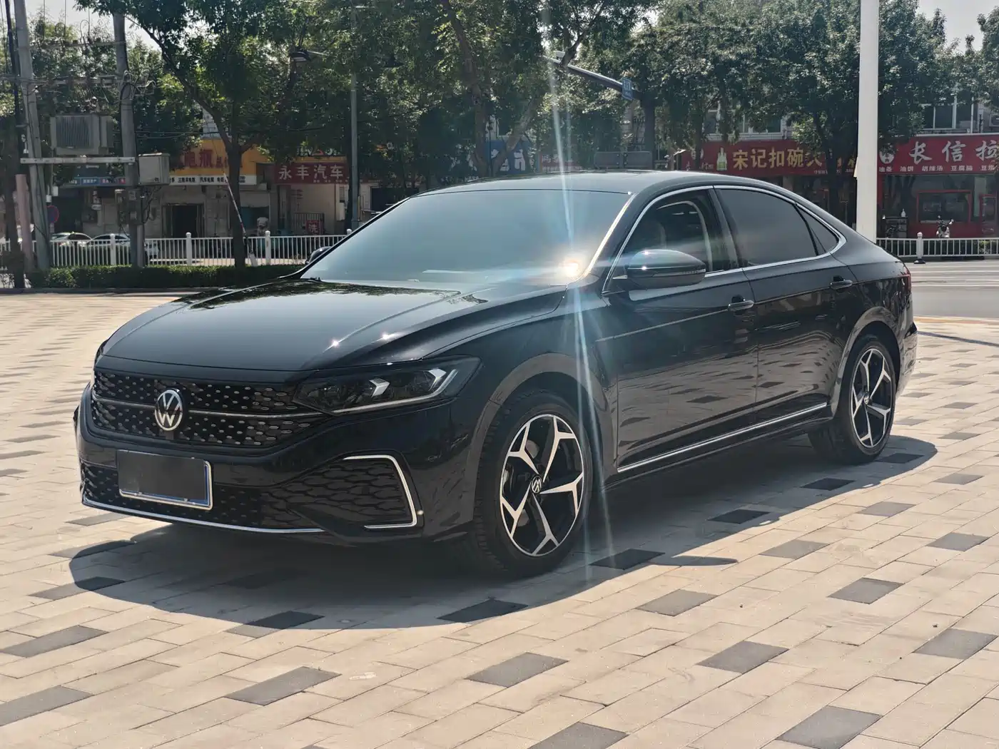 Volkswagen Passat 2025 Outstanding 330TSI Starlight Elite Edition