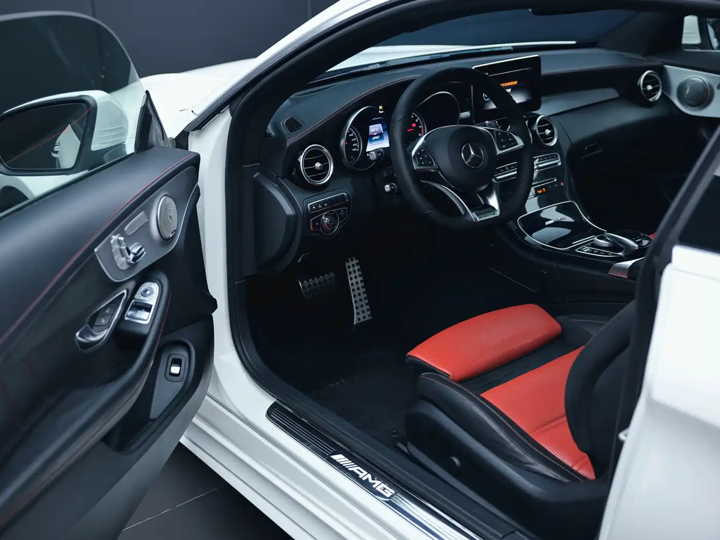 MERCEDES-BENZ C CLASS AMG