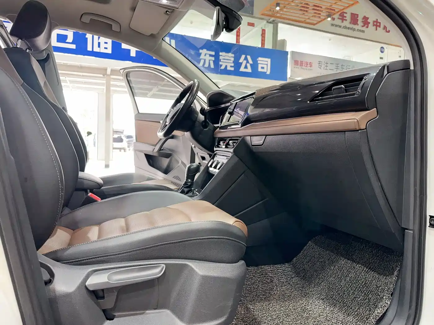 Volkswagen Tharu 2019 Model 280TSI 2WD Flagship Edition China VI фото 8
