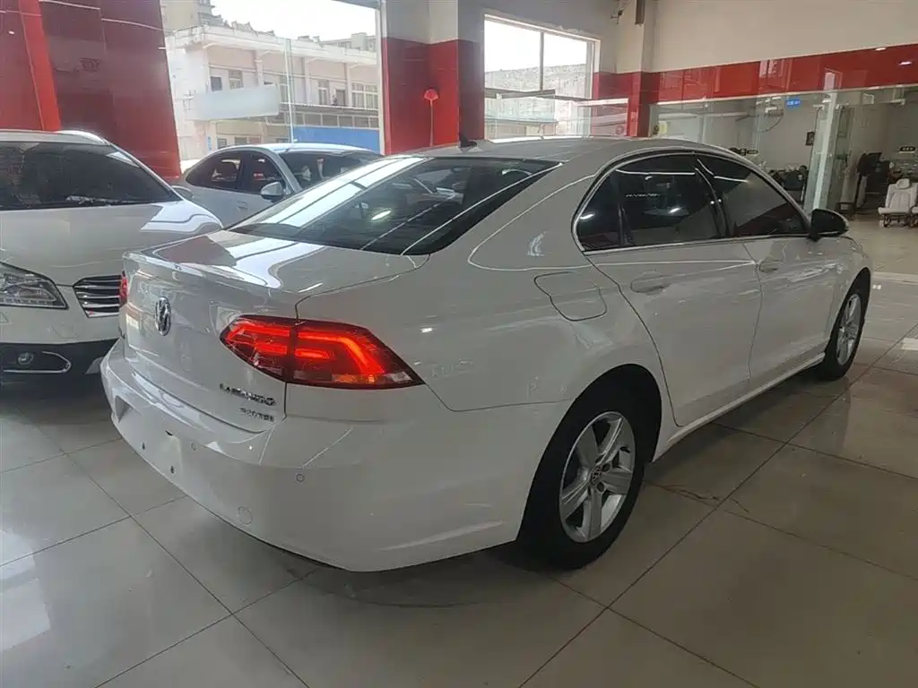 Volkswagen Lamando 2017 230TSI DSG Trend Edition фото 7