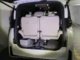 Фото 6 - Toyota Vellfire