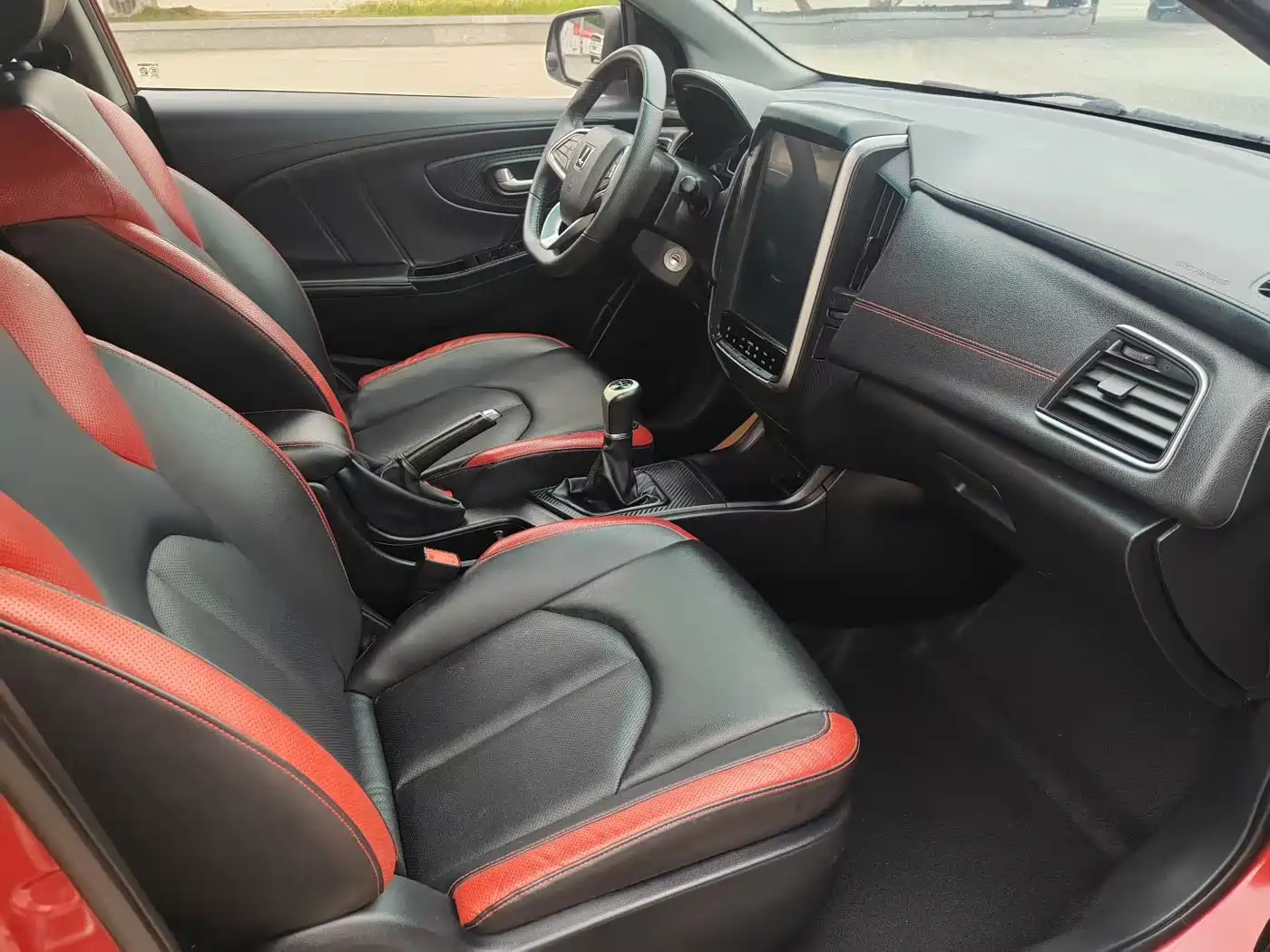 Luxgen U5 SUV 2018 2017 1.6L Manual Jazz Edition