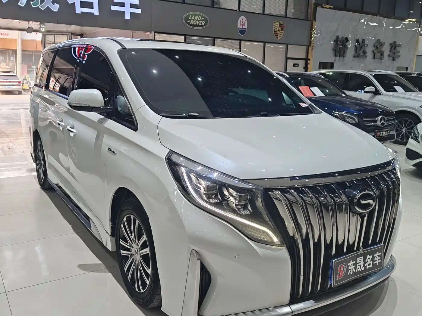 GAC TRUMPCHI M8