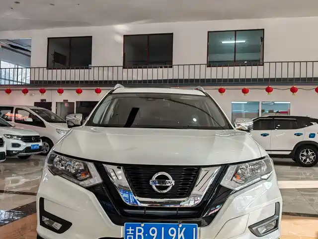 NISSAN QIJUN