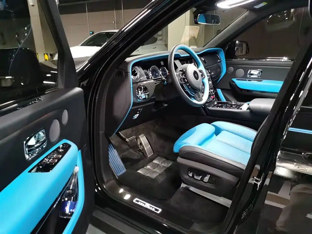 ROLLS-ROYCE CULLINAN