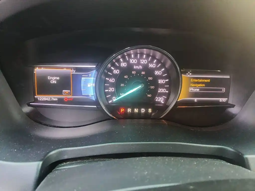 Photo 15 - Ford Explorer (Import)