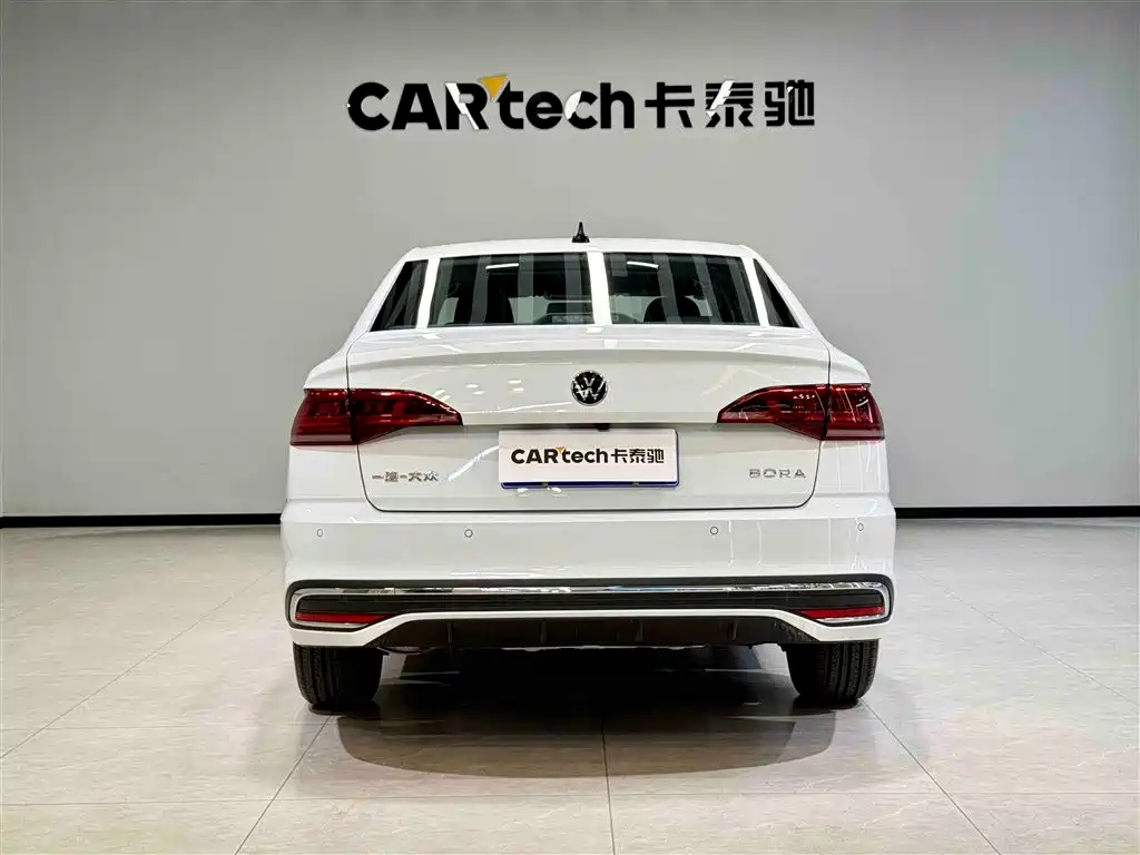 Volkswagen Bora 2025 Facelift 200TSI DSG Navigation Edition фото 5