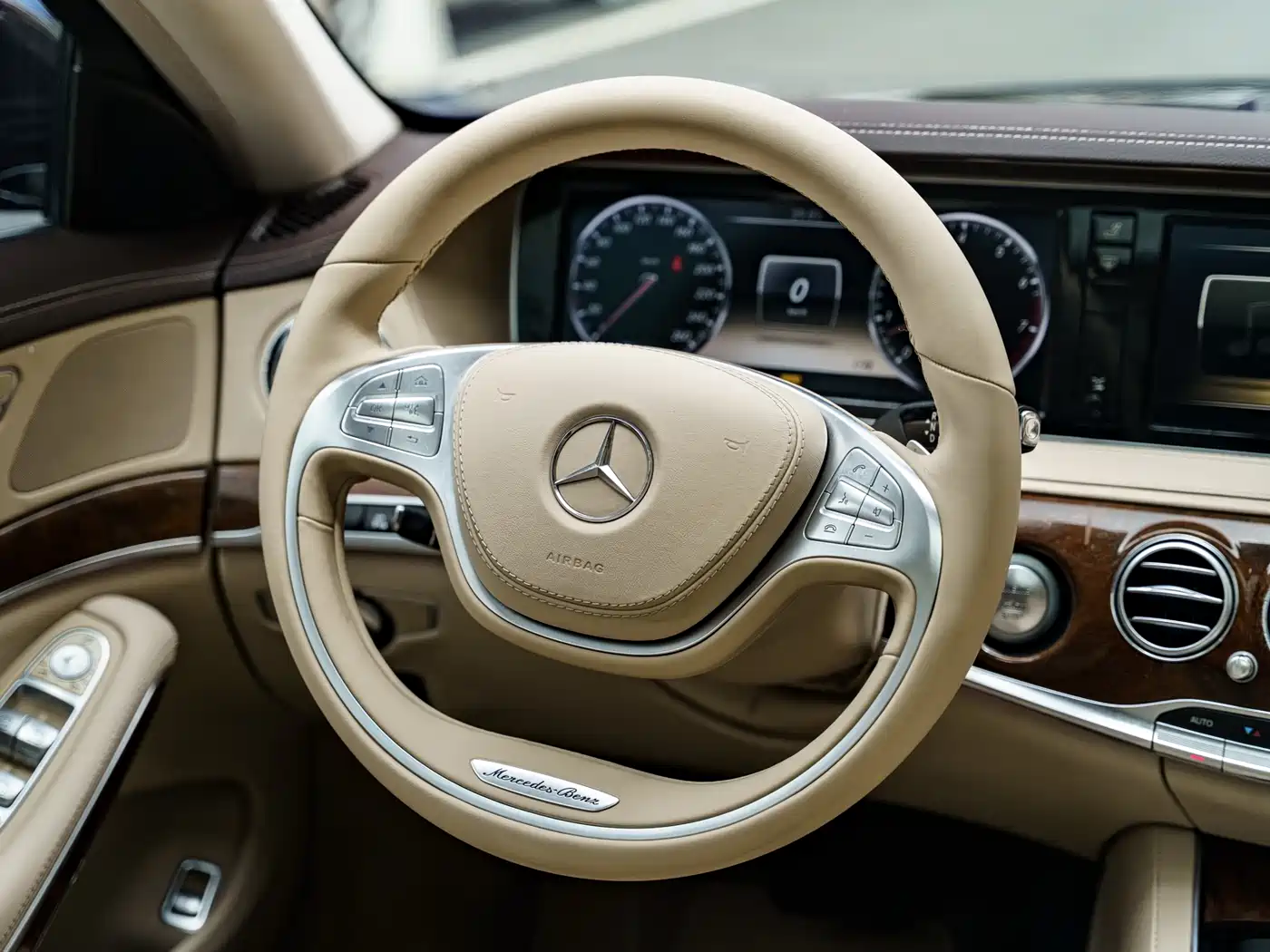 Mercedes-Benz S-Class 2014 S 400 L Premium фото 10