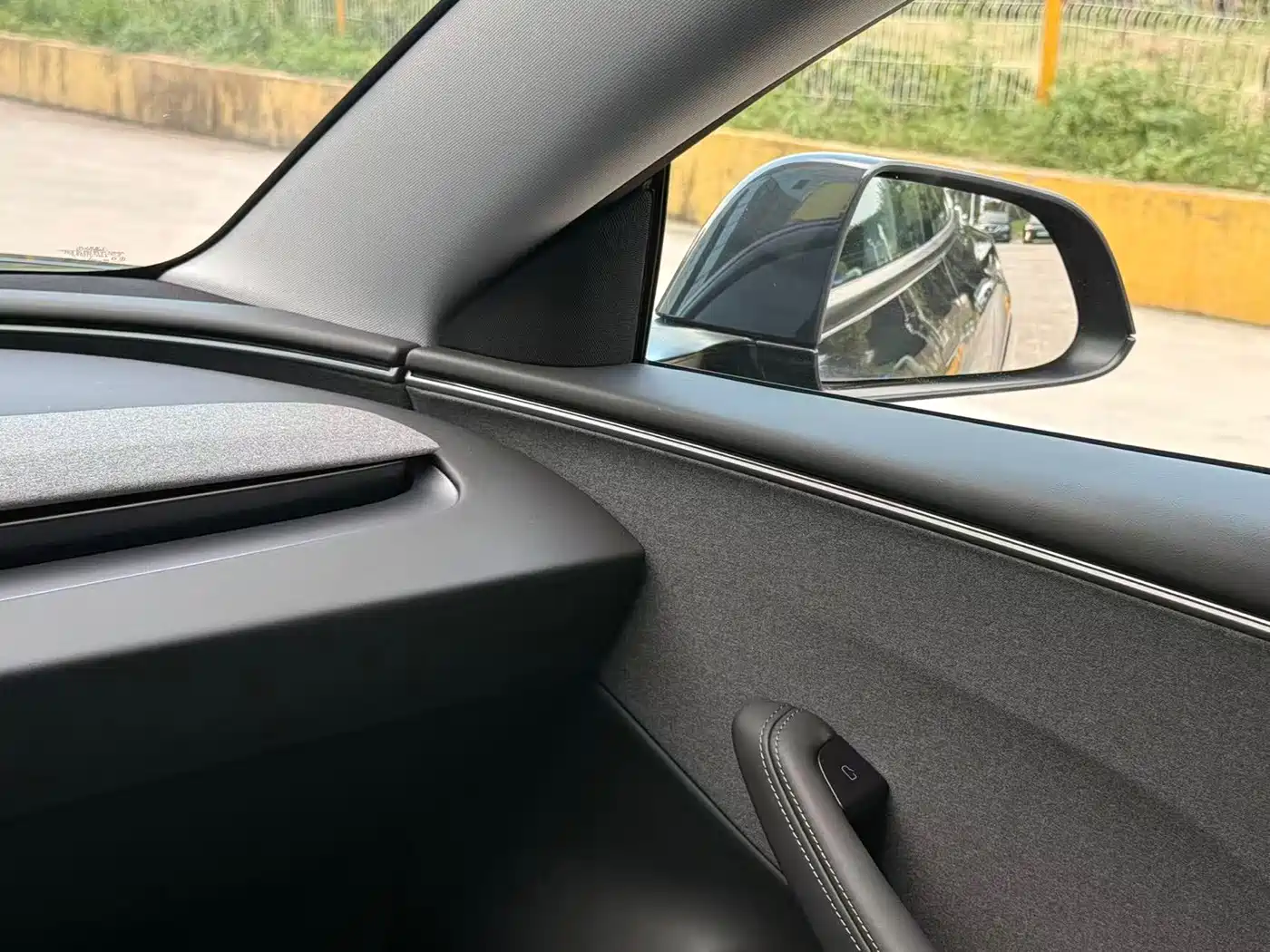 Tesla Model 3 2026 2025 Model Year Facelift Rear-Wheel Drive