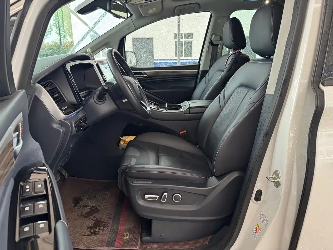 GAC Trumpchi Trumpchi M8 2023 Leading Series 390T Ultimate Edition фото 12