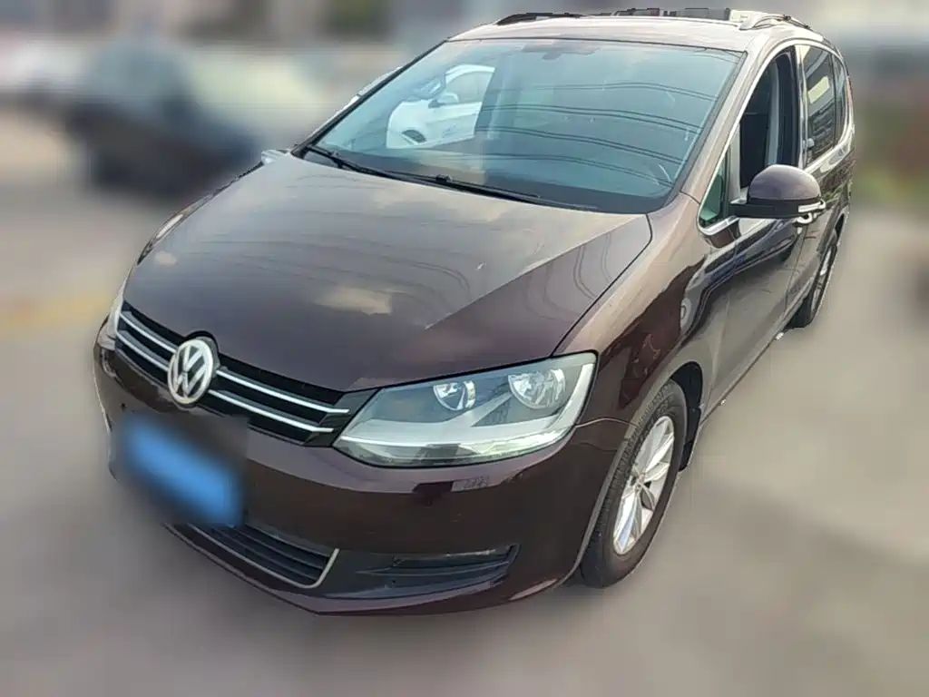 Volkswagen Sharan 2016 — пригон из Китая