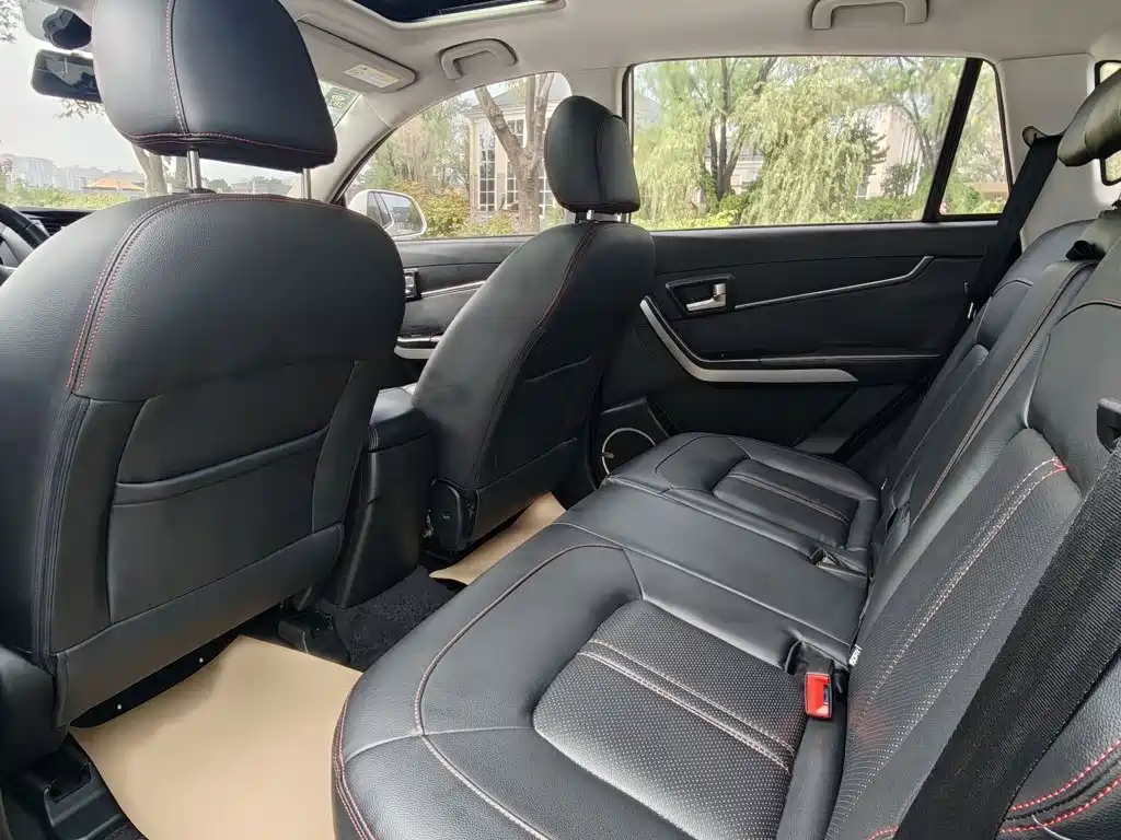 Landwind X5 2019 2016 Plus 1.5T CVT Pioneer Edition