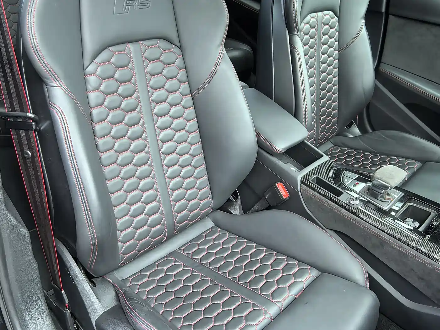 Audi RS 4 2021 RS4 Avant Dark Gold Edition фото 11