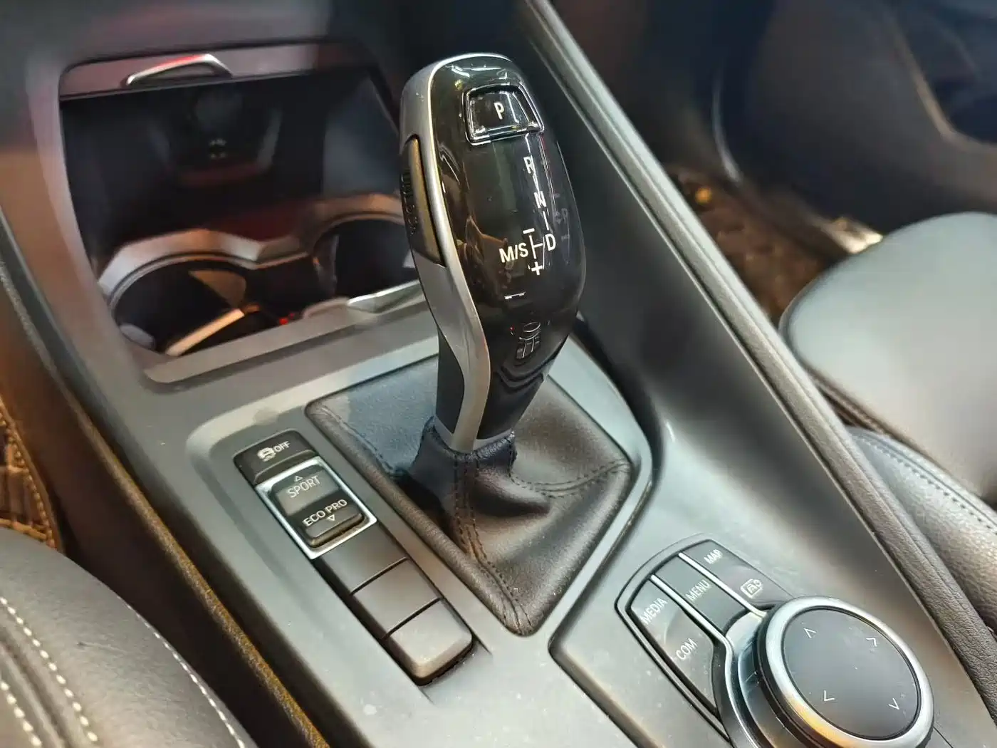 BMW X1 2022 sDrive20Li Fashion фото 7