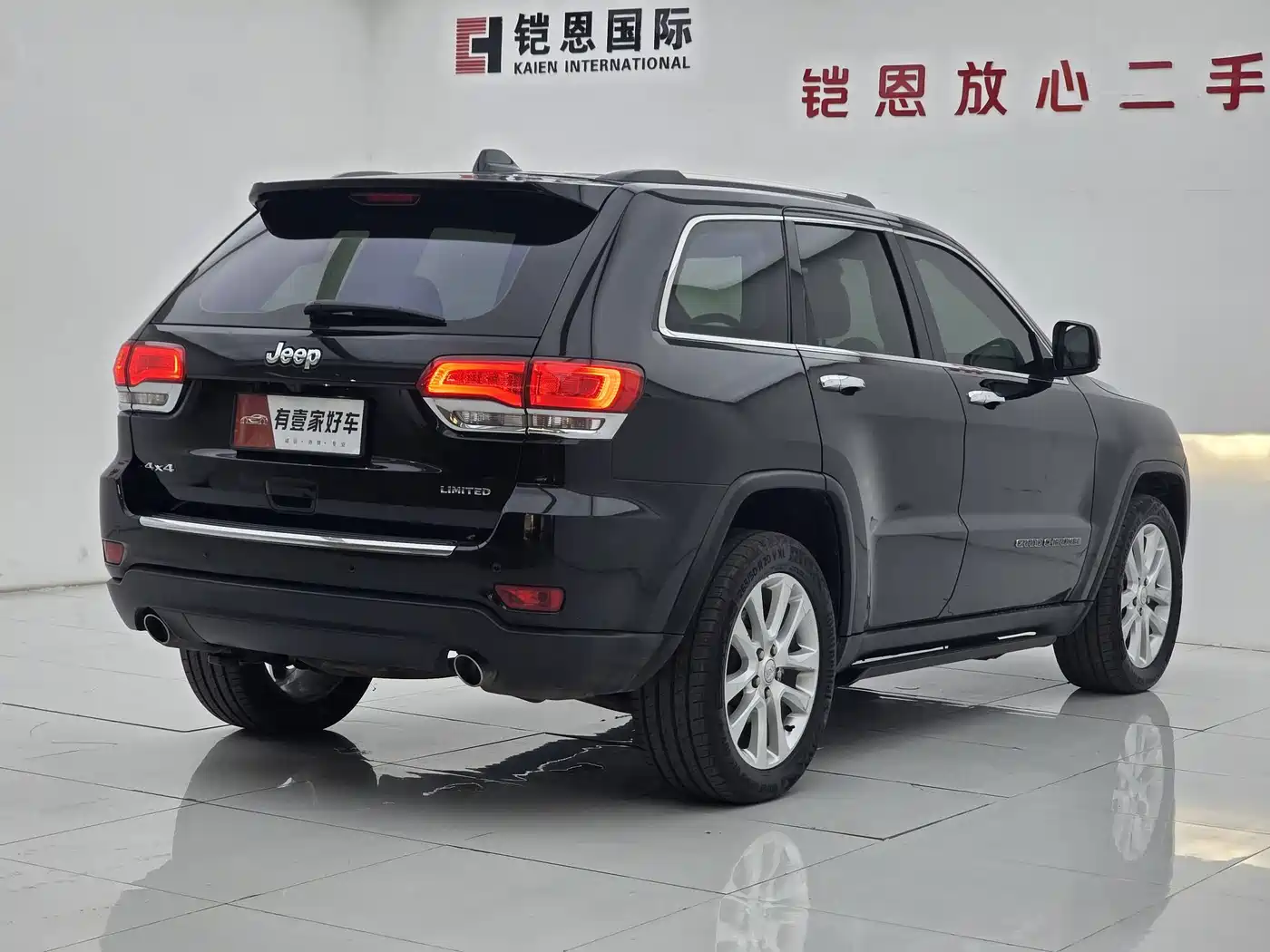 Фото 4 - Jeep Grand Cherokee (Import)