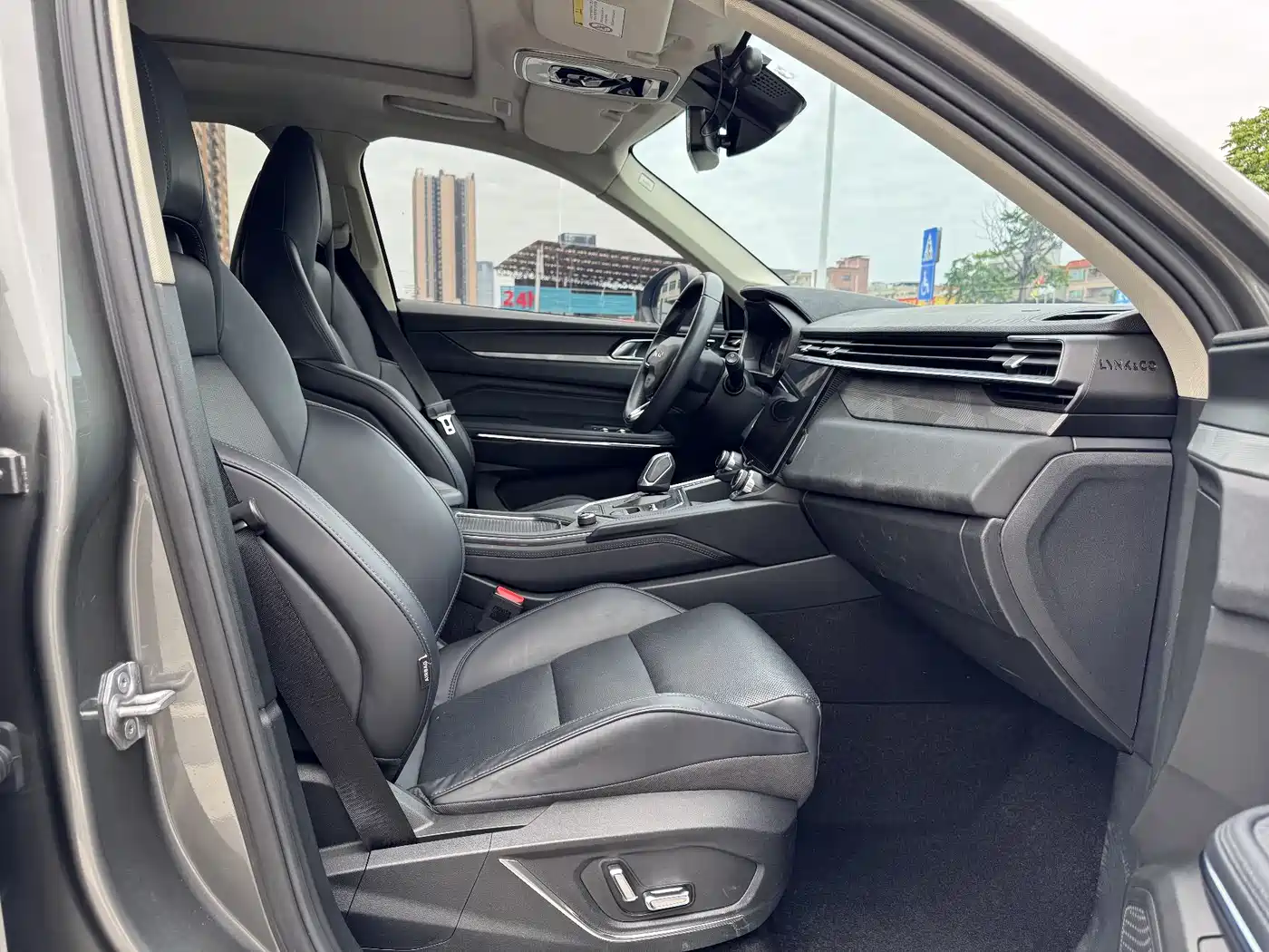 Lynk & Co 01 2021 2.0TD 2WD Pro фото 9