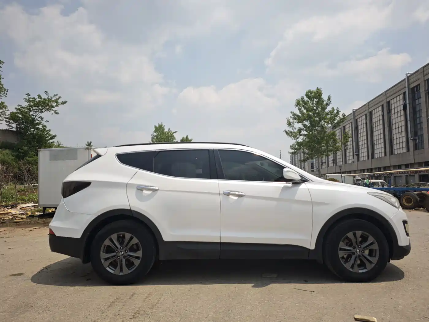 Hyundai Santa Fe 2013 Model 2.4L Automatic 4WD Smart фото 12