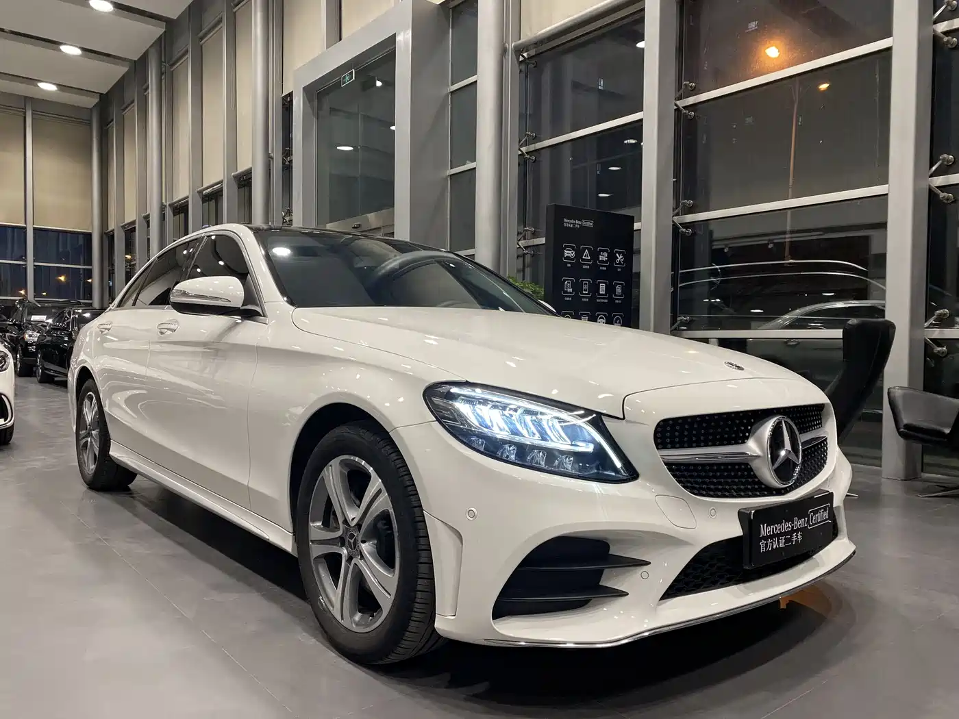 Mercedes-Benz C-Class 2020 Facelift C 260 L Sport фото 3