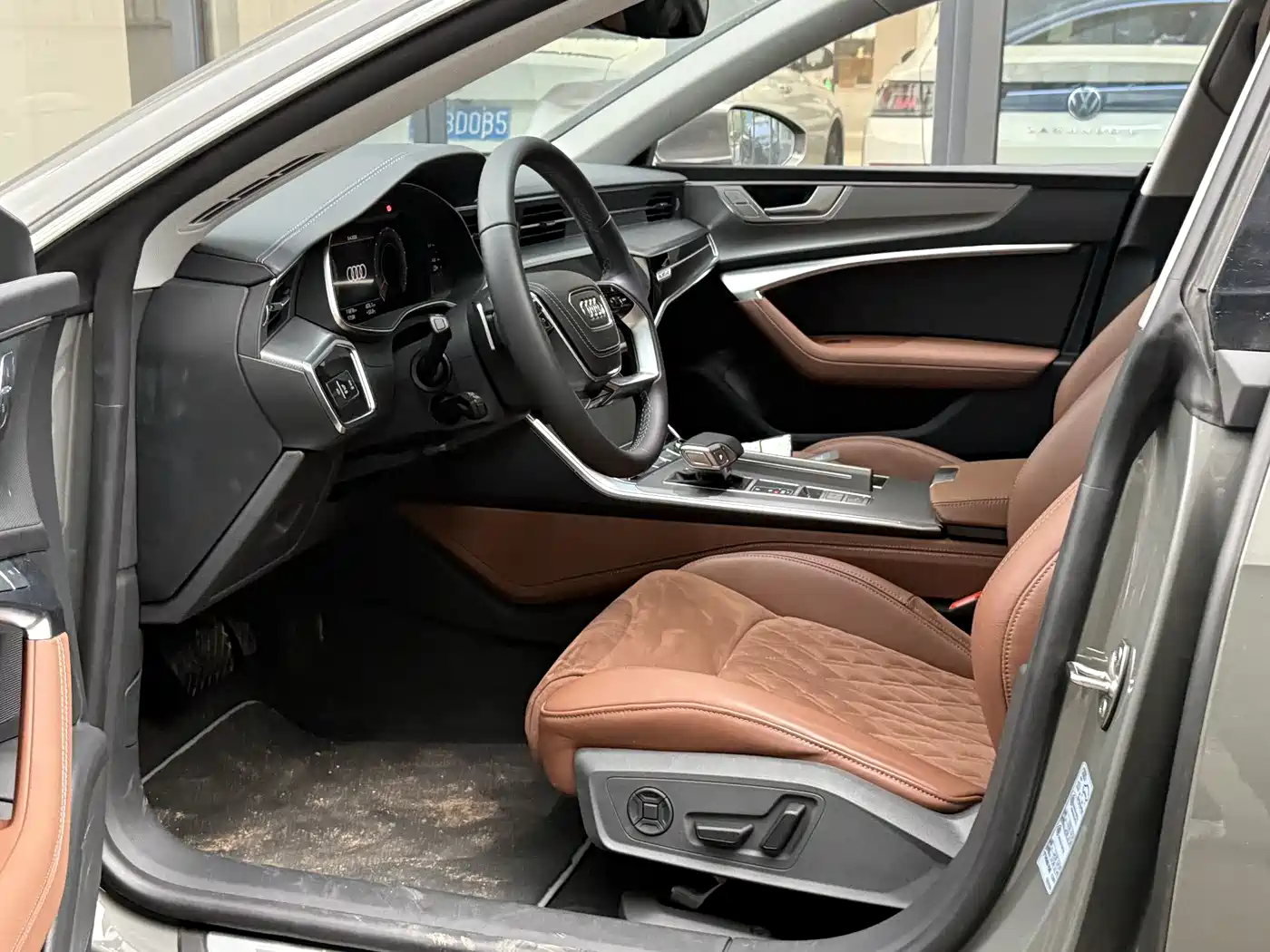 Audi A7L 2024 45 TFSI quattro Premium Luxury фото 6