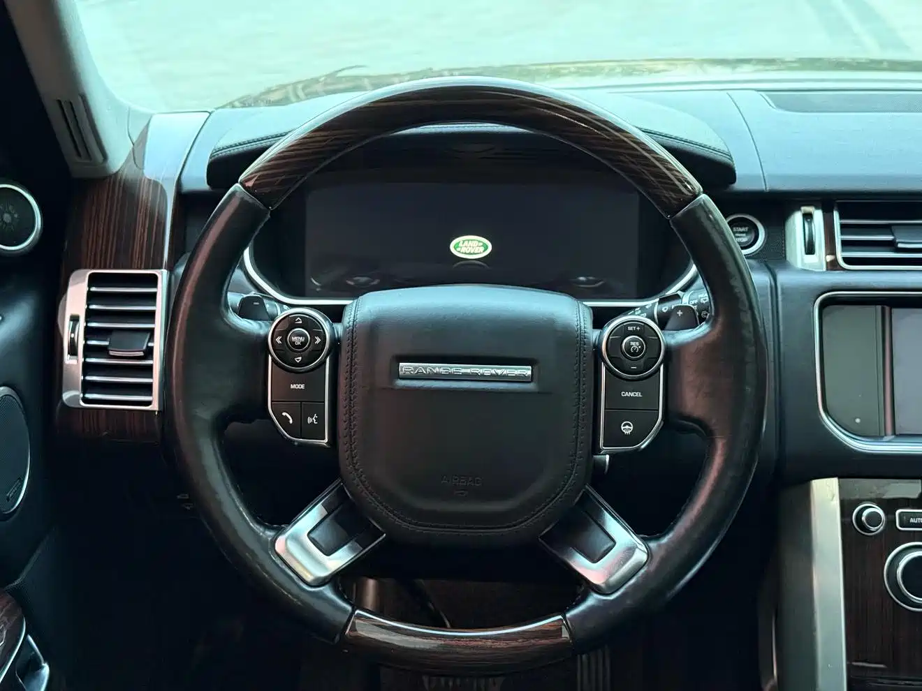 Land Rover Range Rover 2014 3.0 TDV6 Vogue SE фото 5