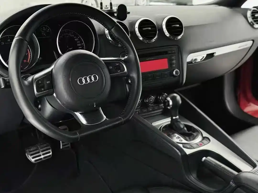 Audi TT 2008 Model TT 3.2 Quattro фото 7