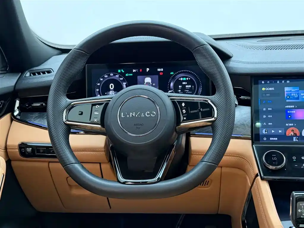 Lynk & Co 09 EM-P 2021 2.0T PHEV Halo 6-seater фото 27