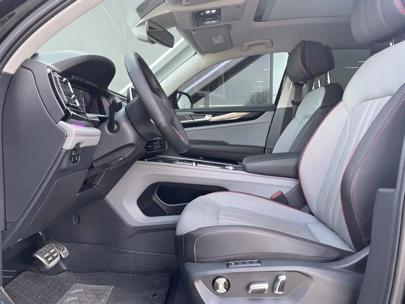Volkswagen Teramont 2024 Teramont X 380TSI 4WD Premium Luxury Edition фото 9