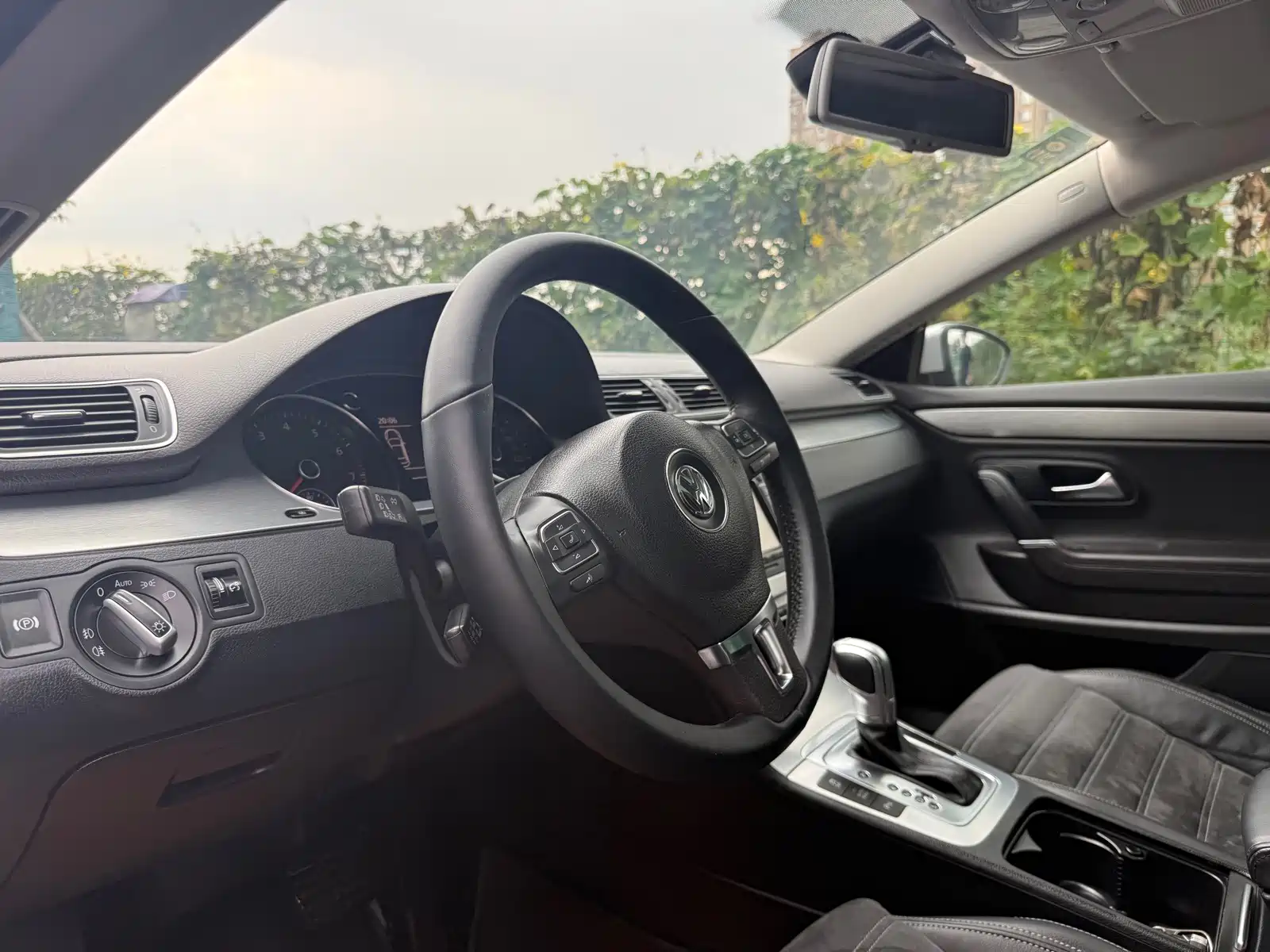 Photo 11 - Volkswagen CC