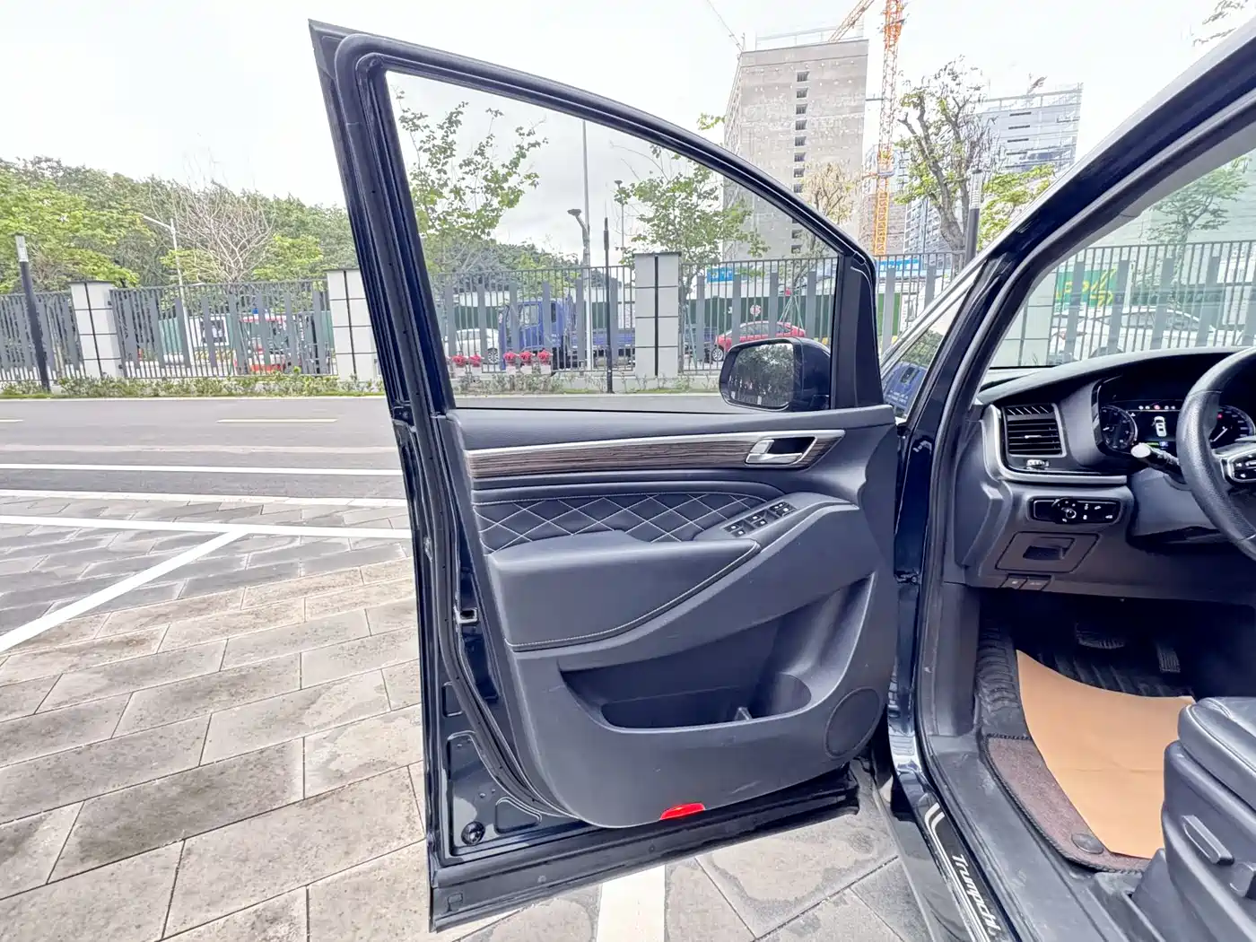 GAC Trumpchi Trumpchi M8 2018 320T Premium Edition фото 23