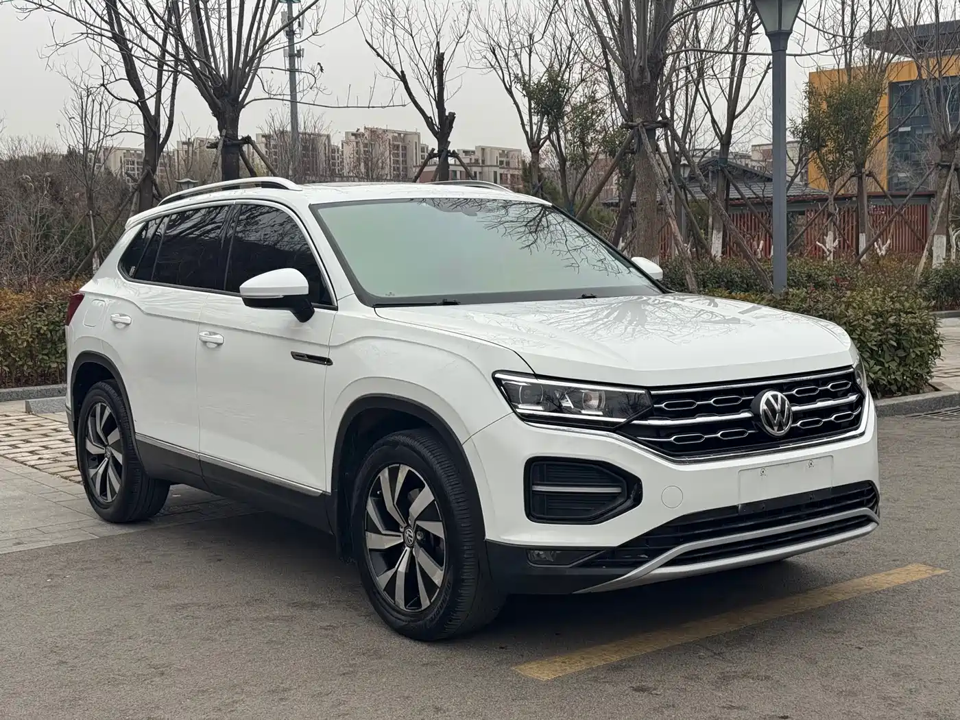 Volkswagen Tayron 2019 330TSI 4WD Luxury China VI фото 3