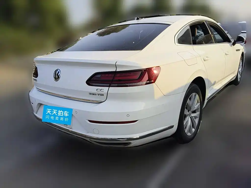 Фото 2 - Volkswagen CC
