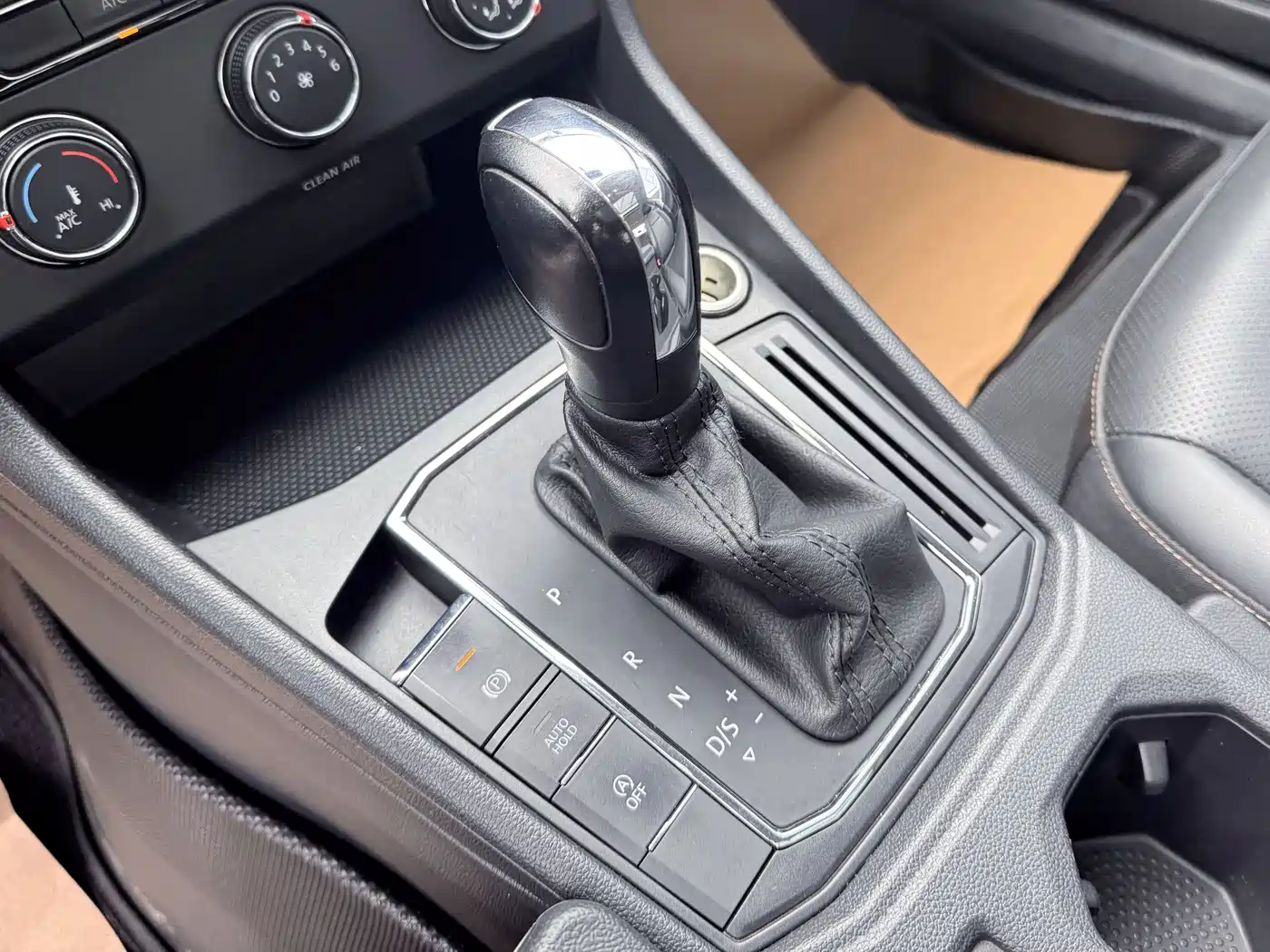 Volkswagen Lavida 2019 1.5L Automatic Comfort Edition China VI фото 18