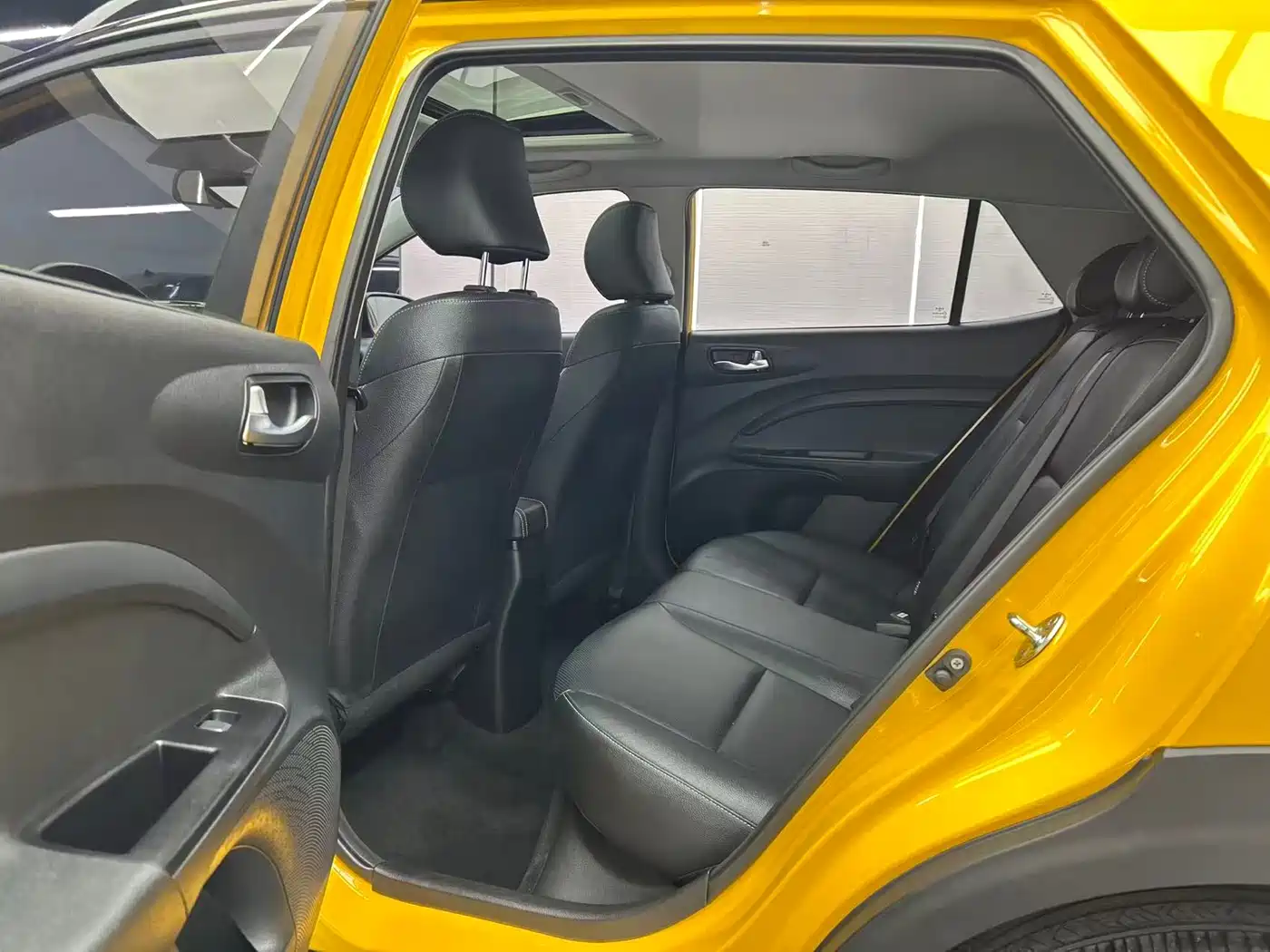 Kia KX1 2021 1.4L CVT Fun Sunroof Version фото 18