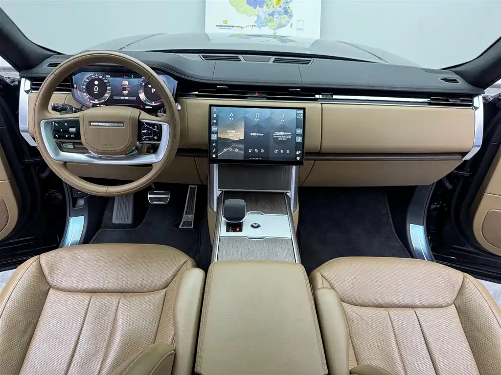 Land Rover Range Rover 2025 3.0 L6 400PS Flourishing Era Extended Wheelbase фото 9
