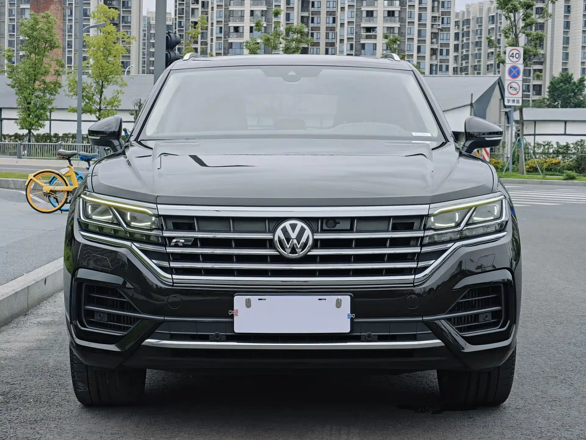 صورة 2 - Volkswagen Touareg