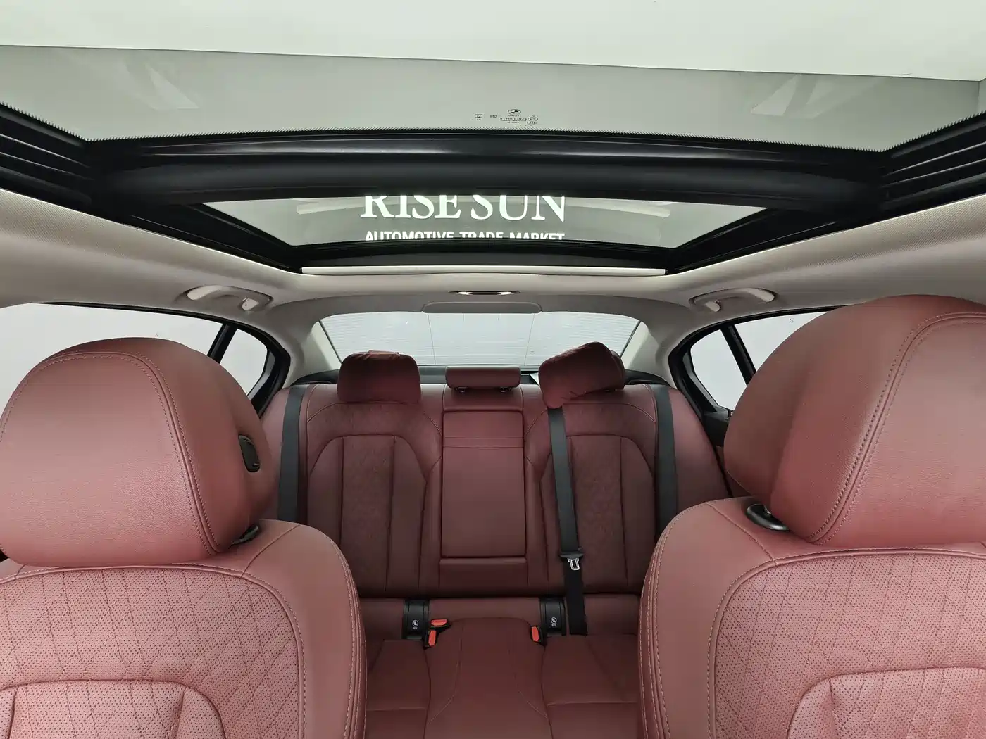 BMW 3 Series 2023 325Li M Sport Package фото 10