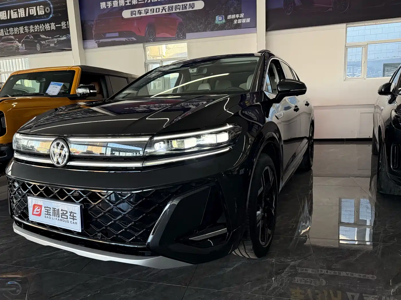 Volkswagen Talagon 2025 450TSI R-Line 6-Seater фото 11