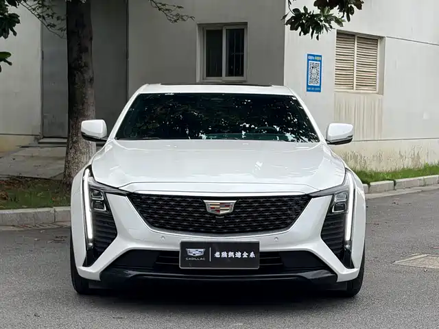 Cadillac CT5 2024 28T Luxury Model Pro — фото 2